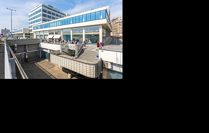 Budova elektrických podniků Bubenská