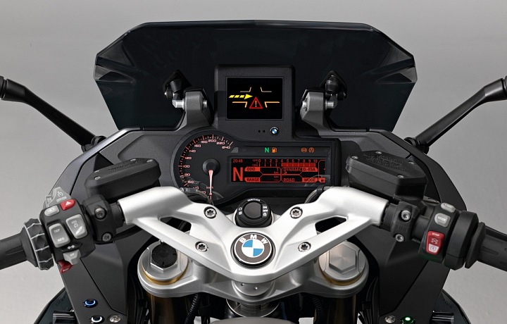 Cross Traffic Assistant