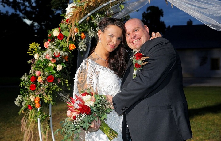 Štěpánka a Pavel po obřadu. 