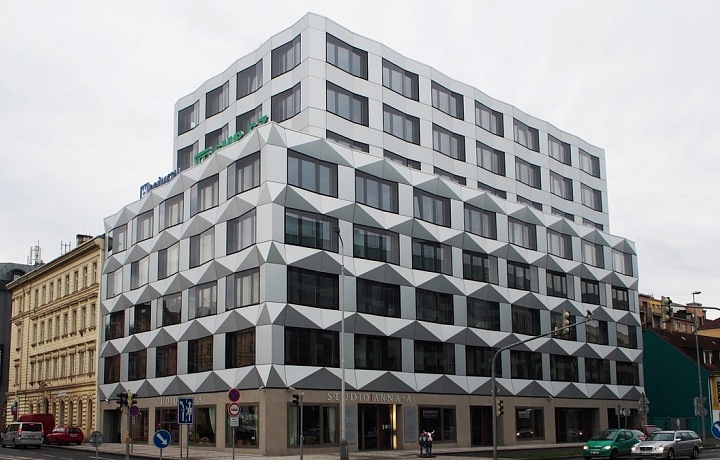 Josef Chochol, Keystone stavba na Karlíně 
