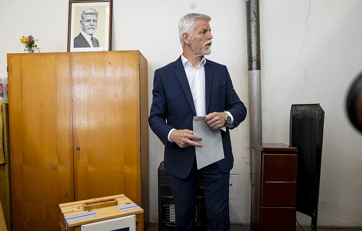 Petr Pavel během loňských voleb do Evropského parlamentu