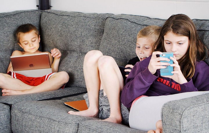 Moderní technologie obklopují nás i naše děti ze všech stran