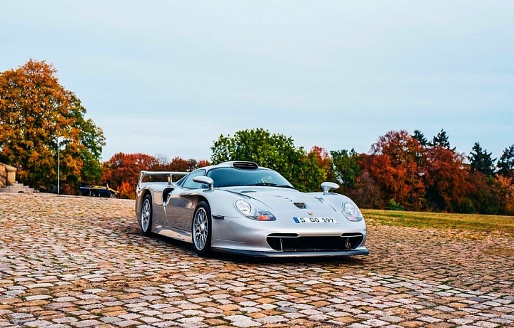 Porsche GT1