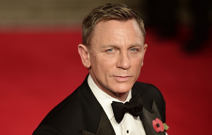Daniel Craig