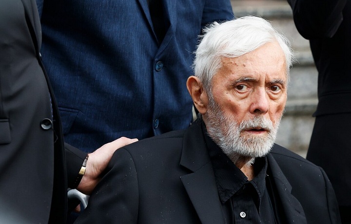 Josef Abrhám na pohřbu své ženy