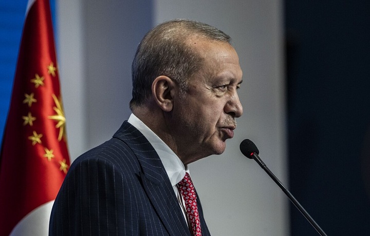 Prezident Erdogan Švédsko ani Finsko v NATO nechce. 