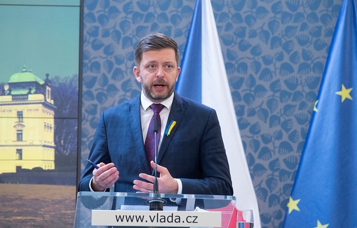 Vít Rakušan promluvil o prodloužení kontrol na hranicích se Slovenskem 