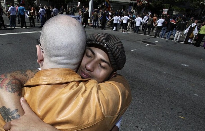 Česko je jednou z posledních zemí v Evropě, kde možnost uzákonění manželství stejnopohlavních párů není povolena