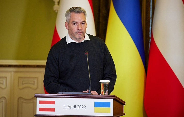 Jednání rakouského kancléře zlom ve válce nepřinesla. 