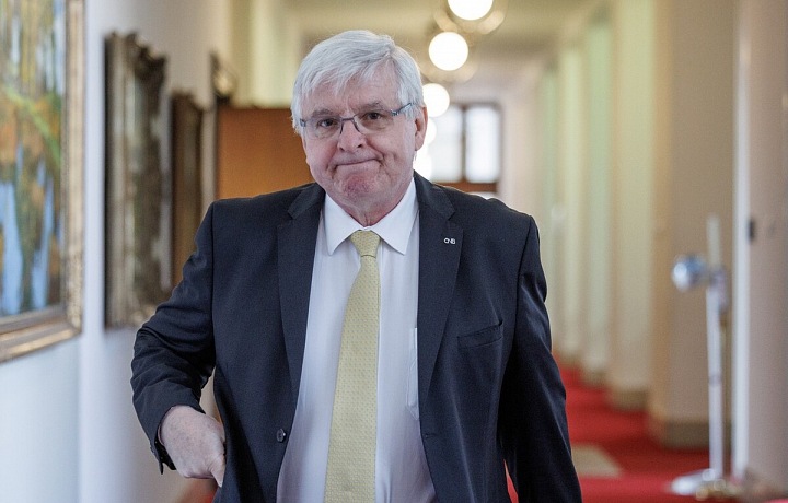 Jiří Rusnok včera vystoupil na tiskové konferenci ČNB. 
