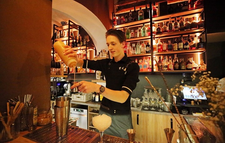 Alkohol je pro mnohé zcela běžnou záležitostí