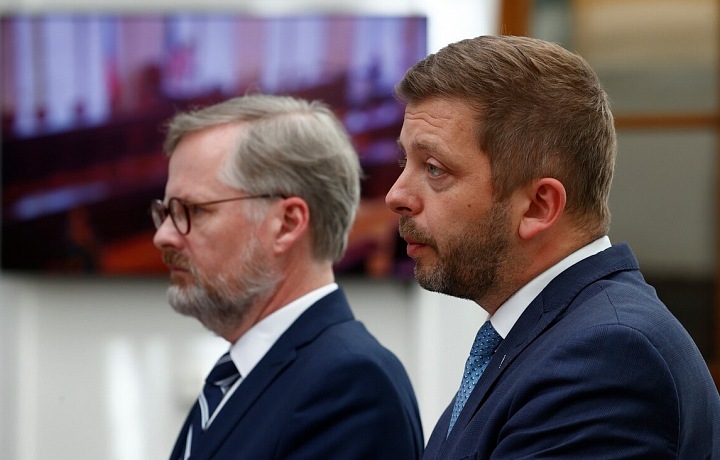 Fiala chce po Rakušanovi vysvětlení