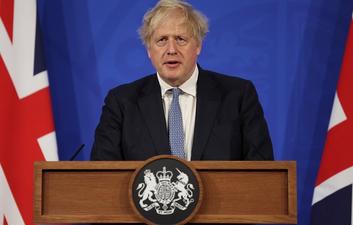 Johnson je i nadále britským premiérem