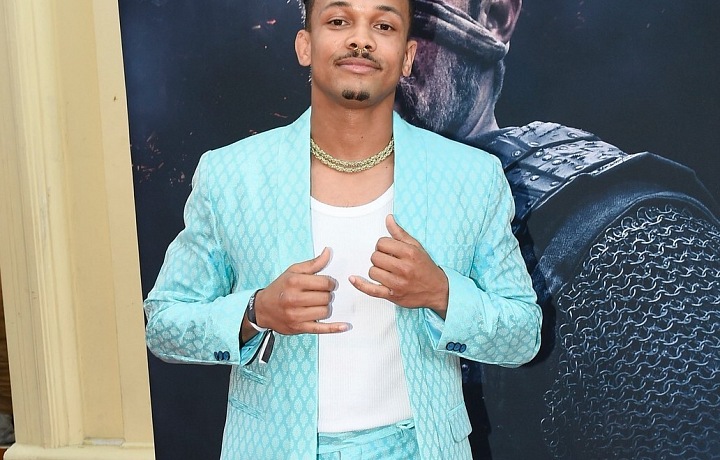 Ben Cristovao na premiéře doslova zazářil