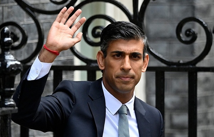 Rishi Sunak nahradil Liz Trussovou 