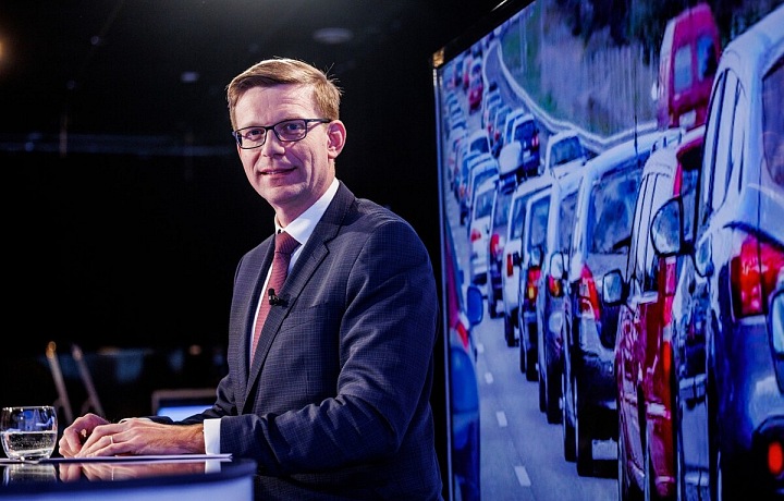 Martin Kupka odhalil plány, které má ministerstvo s dálniční známkou