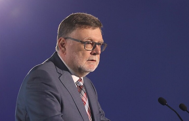Ministr financí chce mít schodek rozpočtu pro příští rok nižší 