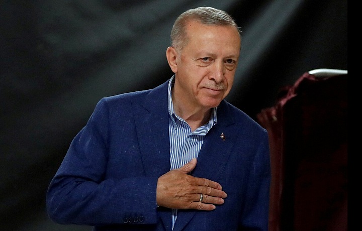 Erdogan zvolen ve druhém kole voleb