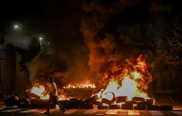 Nepokoje v Paříži