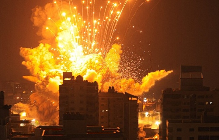 Izrael se po útoku Hamásu zaměřil rovněž na pásmo Gazy