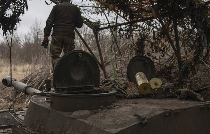 Ukrajinskou armádu trápí při obraně země nedostatek munice