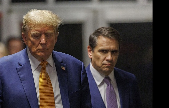 Bývalý prezident čelí hned několika soudním řízením