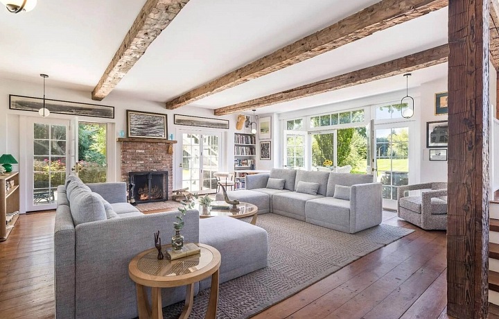 Rustikální prázdninový dům herečky Drew Barrymore poblíž New Yorku je na prodej