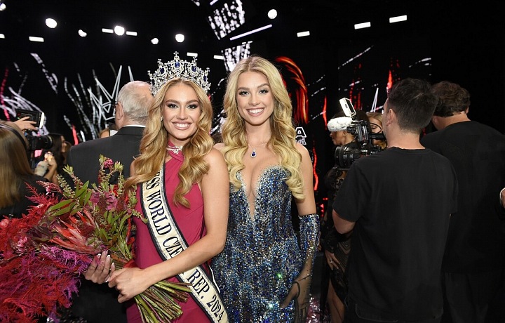 Letošní vítězka Adéla Štroffeková a Justýna Zedníková