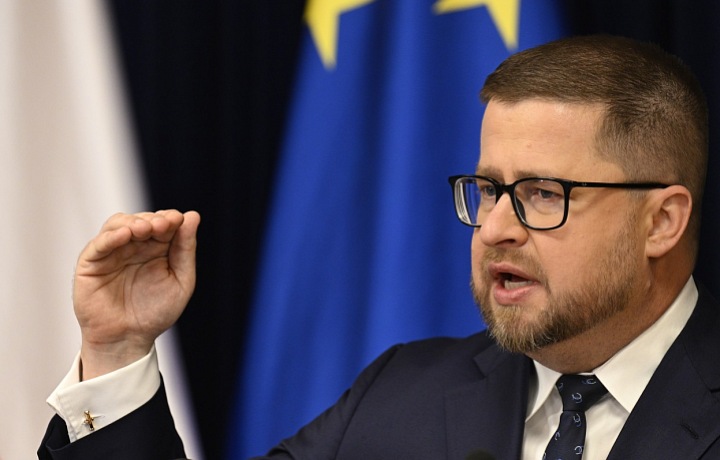 Guvernér Aleš Michl zůstává opatrný