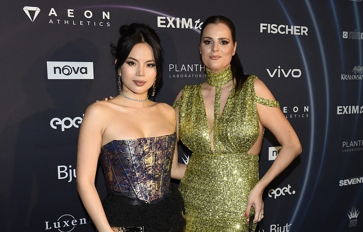 Ornela Koktová a Yenifer Cao na Miss Czech Republic 2025
