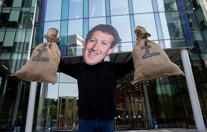 Karikatura Marca Zuckerberga v Londýně.