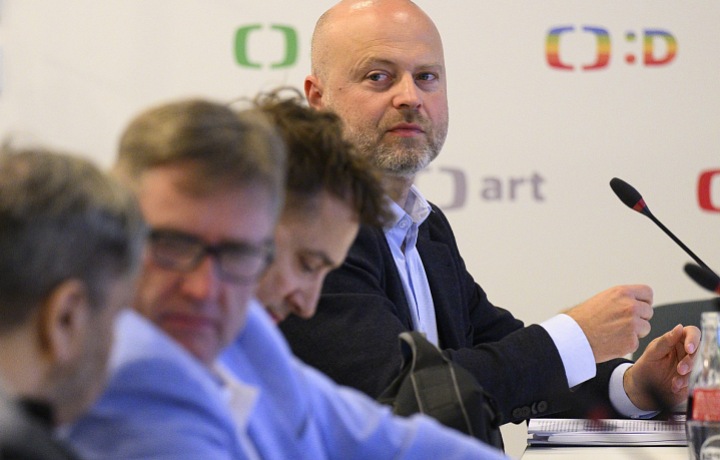 Rada rozhoduje, kdo bude řídit televizi