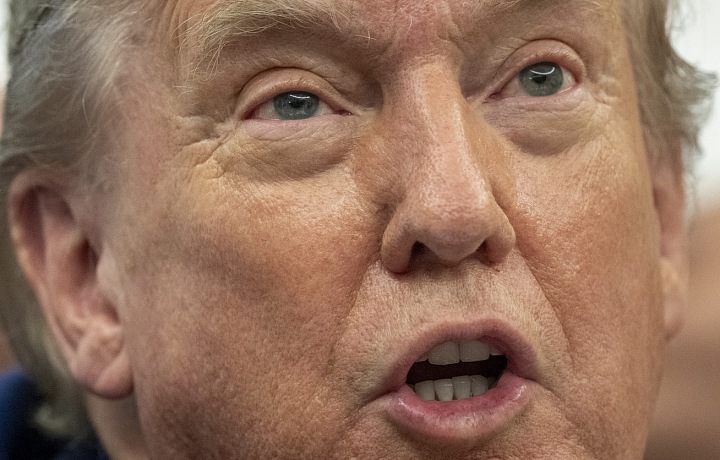 Trump hovoří o možnosti amerického útoku na Írán