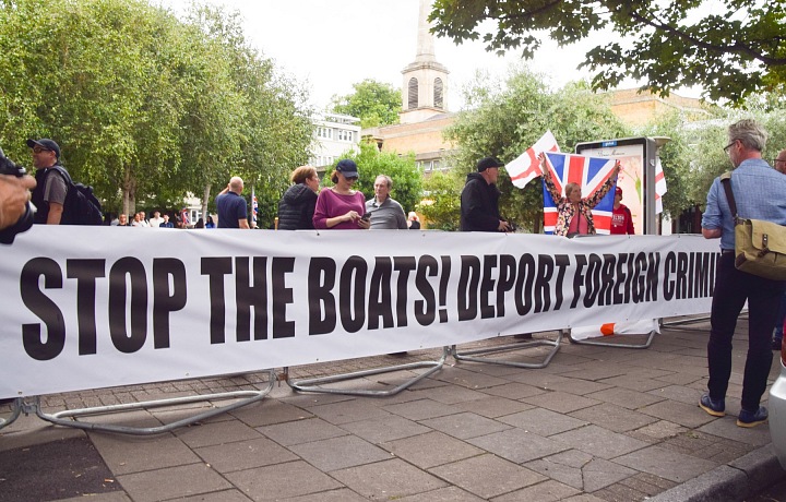 Protesty ve Velké Británii