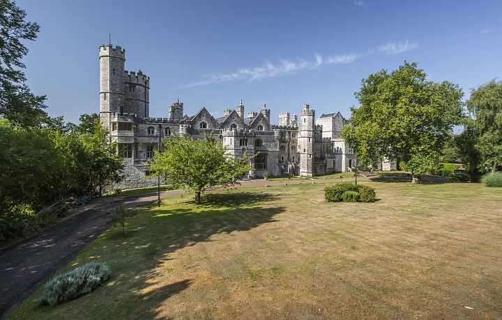 Byt ve starém přímořském hradě Jindřicha VIII.