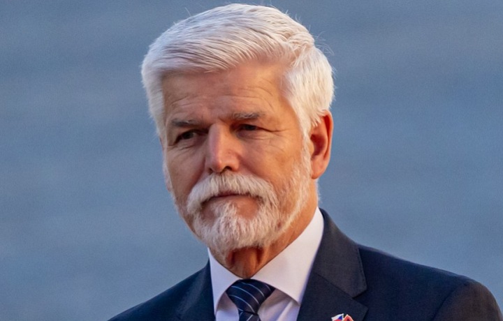 Prezident jedná s nominanty na ministry