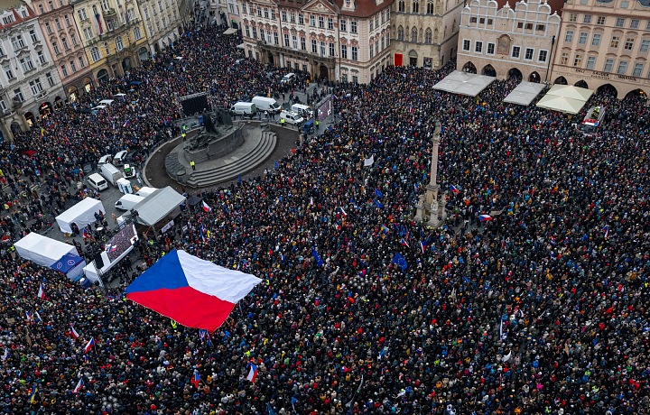Staroměstské náměstí