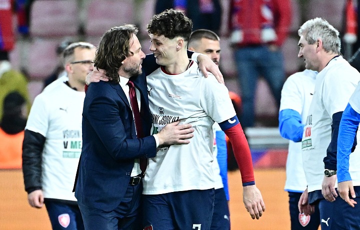 Ladislav Krejčí a Pavel Nedvěd, který si zahrál za ČR při poslední účasti na MS.