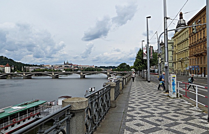 Rašínovo nábřeží