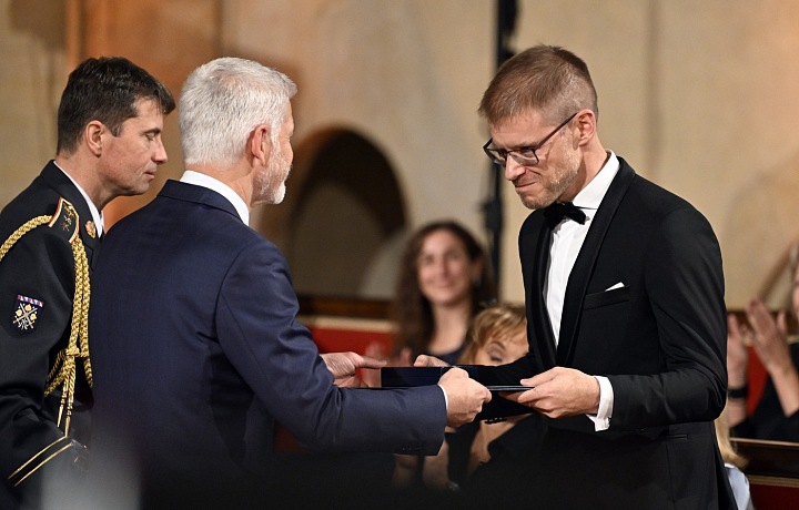 Ladislav Krištoufek obdržel vyznamenání za vědeckou činnost ohledně kryptoměn.