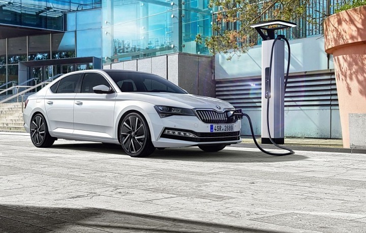 Nová Škoda Superb iV