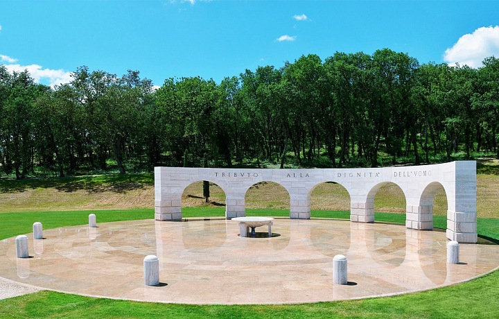 Památník pocty lidské důstojnosti