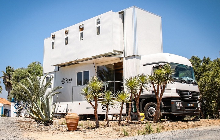 Truck Surf Hotel