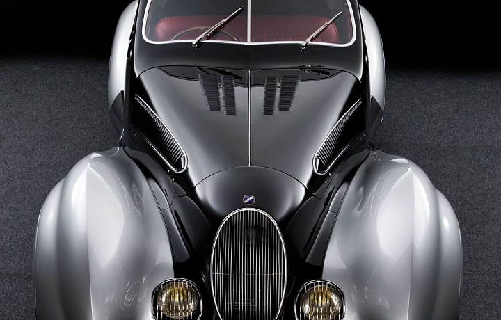 Luxusní auto - Talbot Lago T 150 C SS