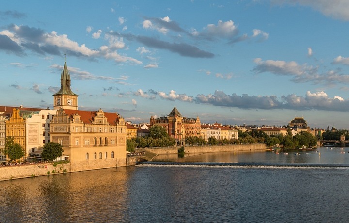 Smetanovo nábřeží