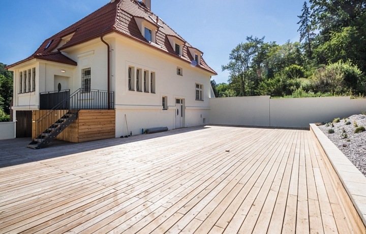 Vila v Šáreckém údolí