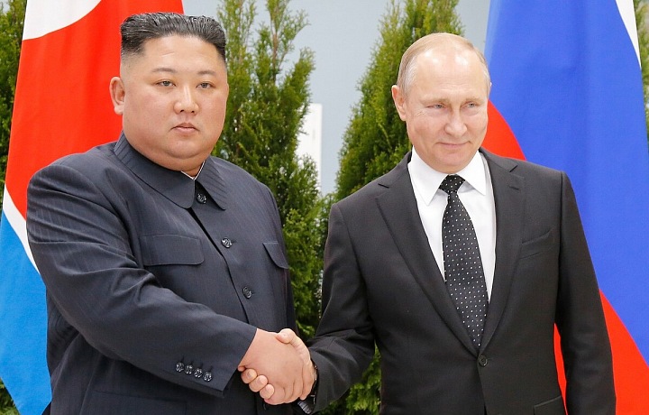 Kim Čong-un a Vladimir Putin 